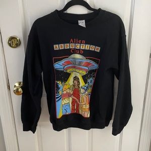 alien abduction club crew neck
